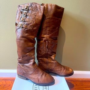 💢SOLD💢 Steve Madden Boots